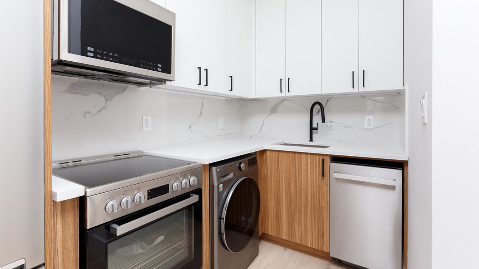 1236 Bedford Ave # 2F – photo 1