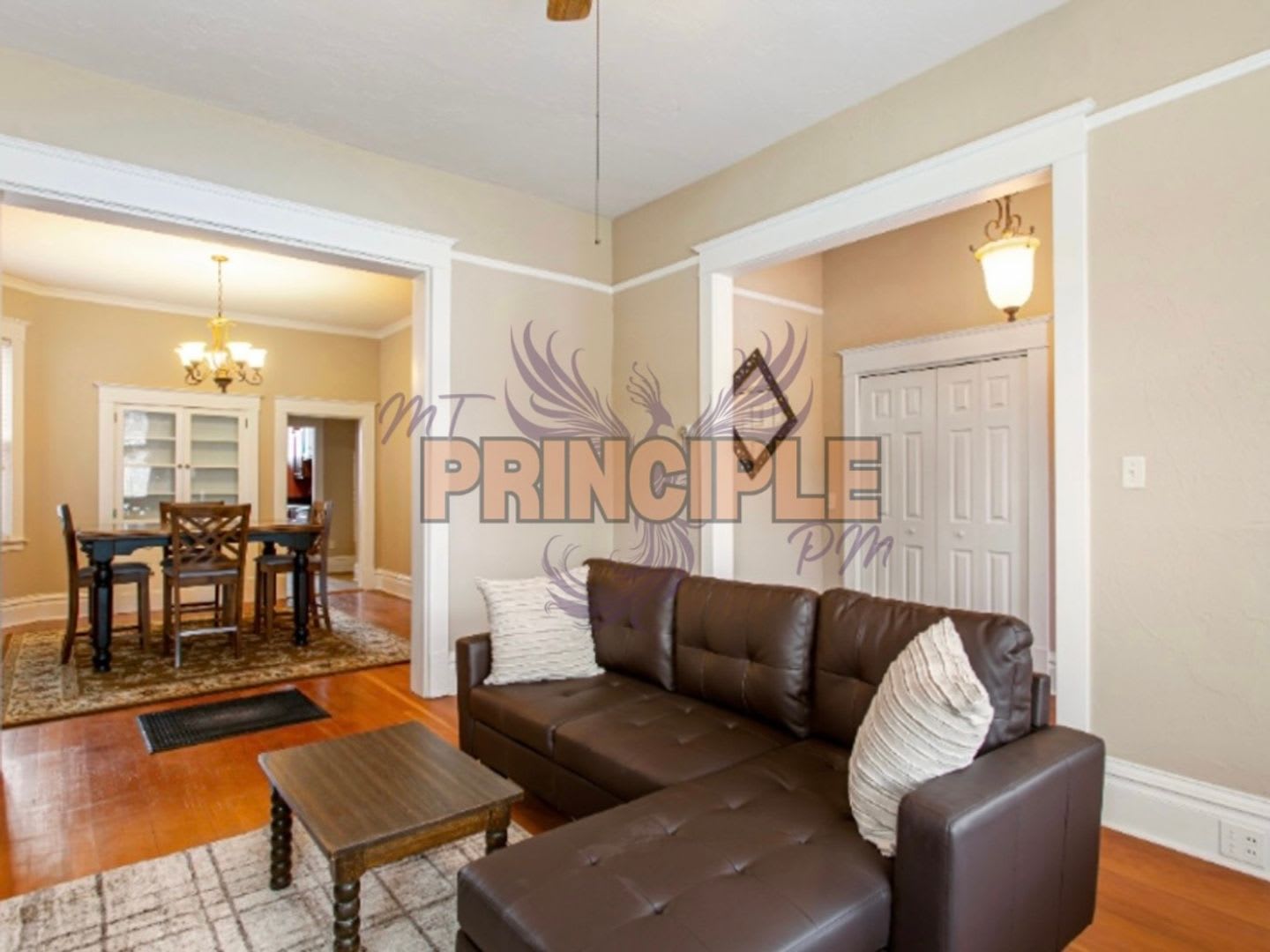 West Silver Street Bottom Apartment – photo 2