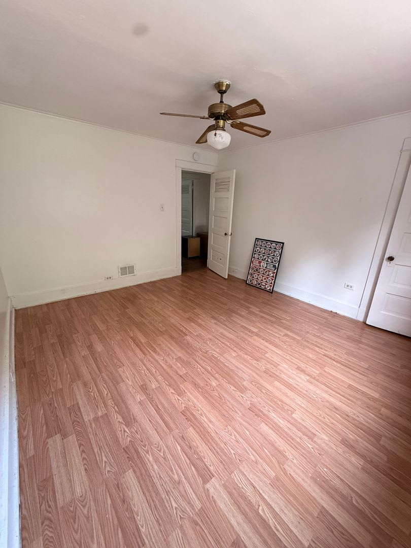 2 Bedroom 1 Bathroom Townhouse For Rent – photo 2