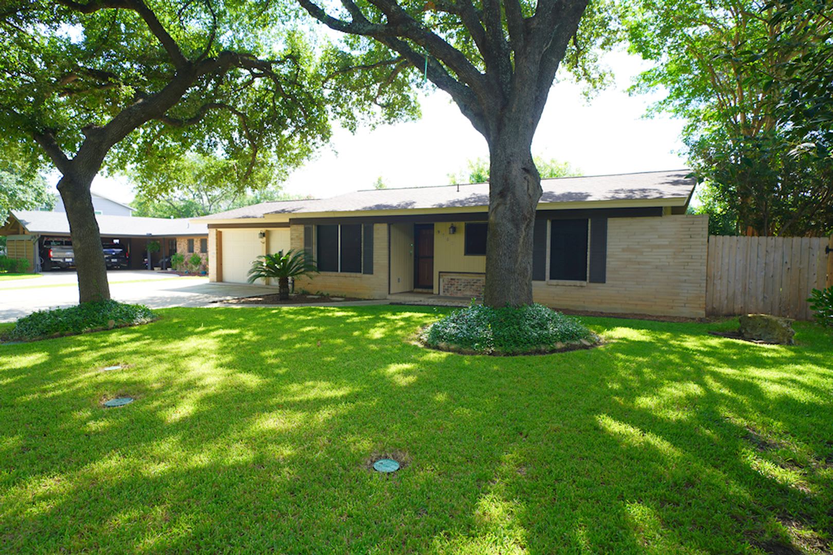 Updated Northeast Park Home Near Loop 410 – photo 5
