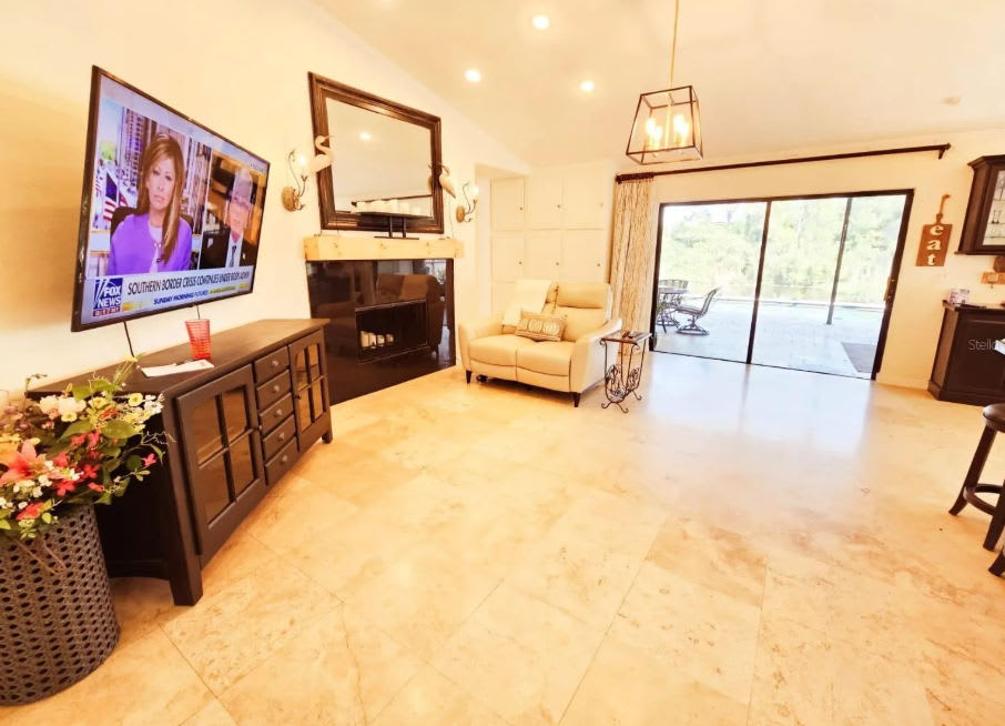 11413 Georgetown Cir – photo 2
