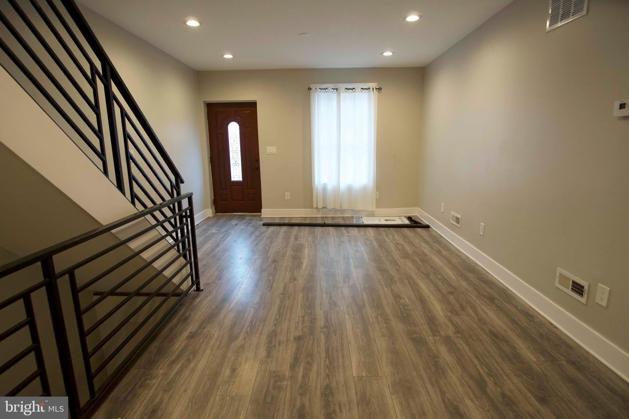 1734 S RINGGOLD Street – photo 4