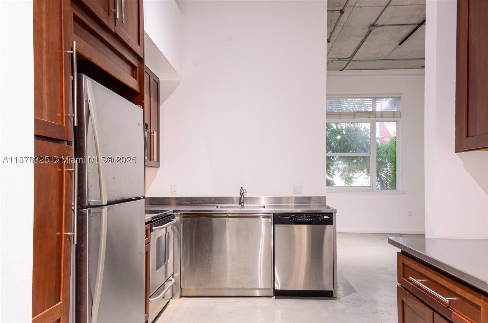 250 Nw 23Rd St – photo 3