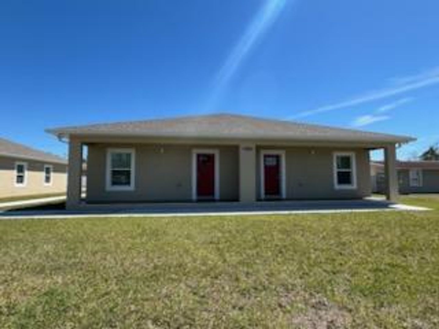 3 Bed 2 Bath – photo 1