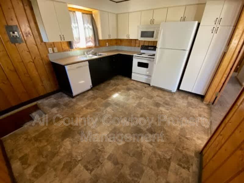 1218 E. Flint – photo 3