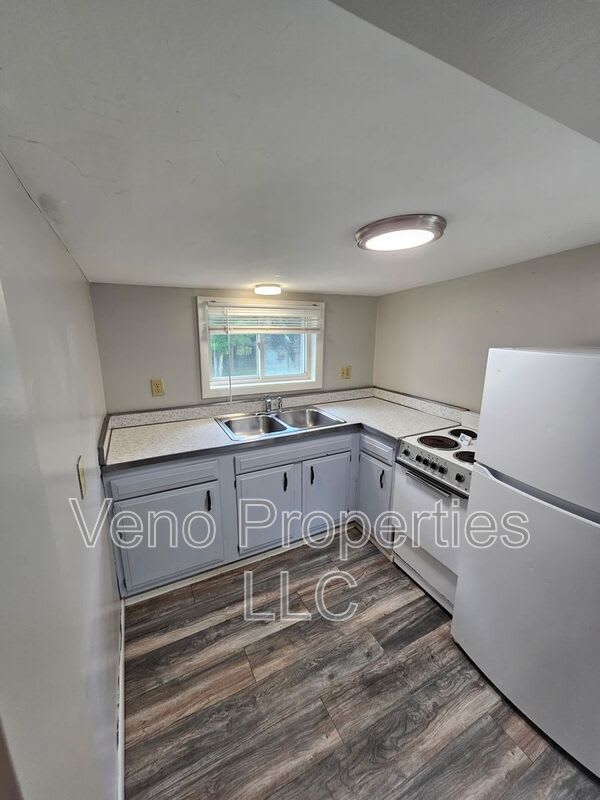 17 19 Avenue A – photo 2