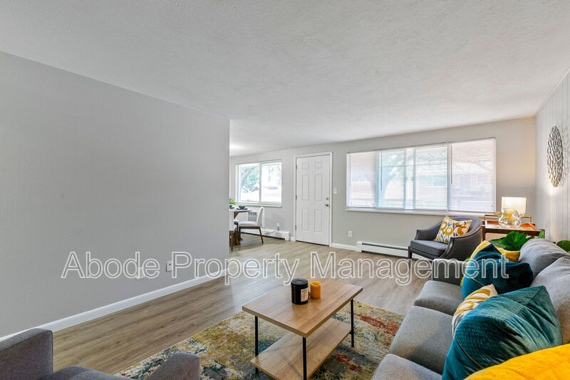 464 West 10th Street – photo 5