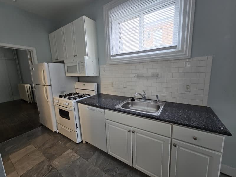 1016 Park Ave – photo 3