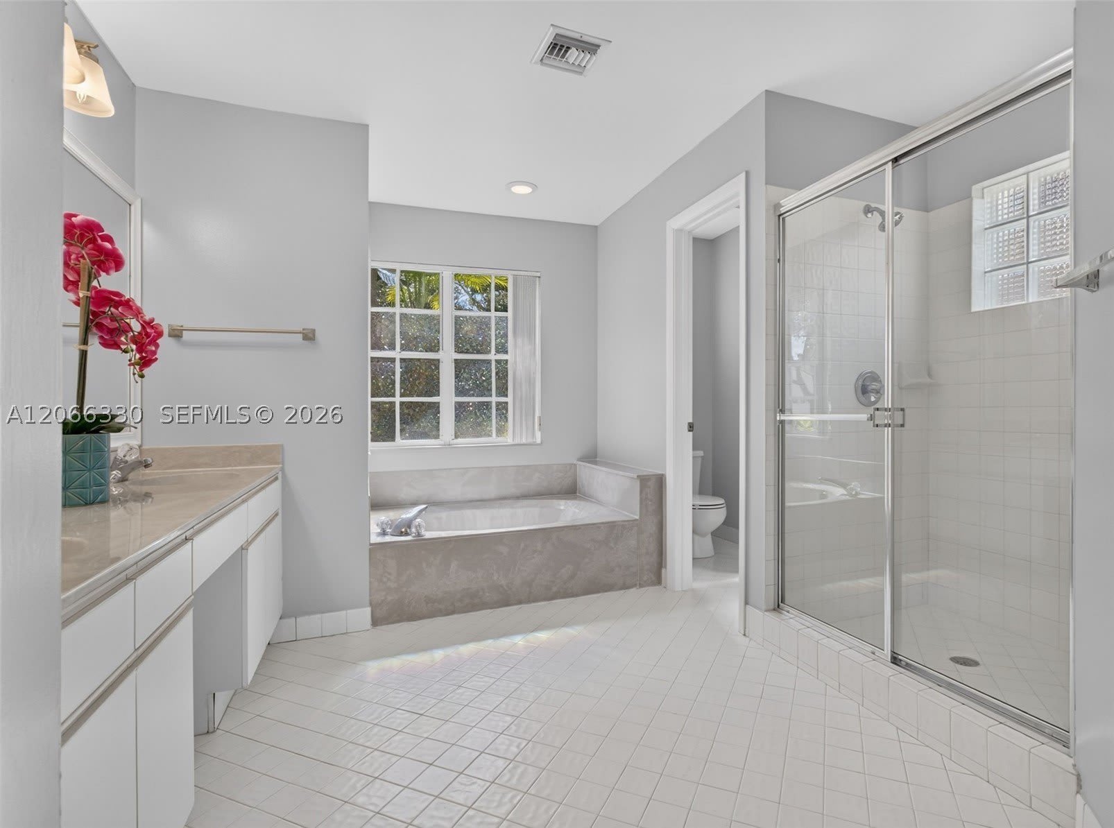 1520 Seabay Rd – photo 3