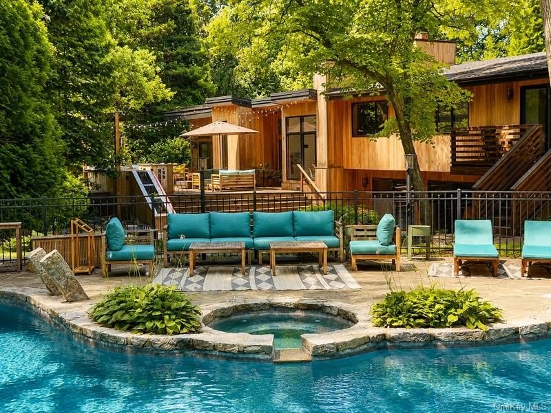 14 Tall Tree Court – photo 1