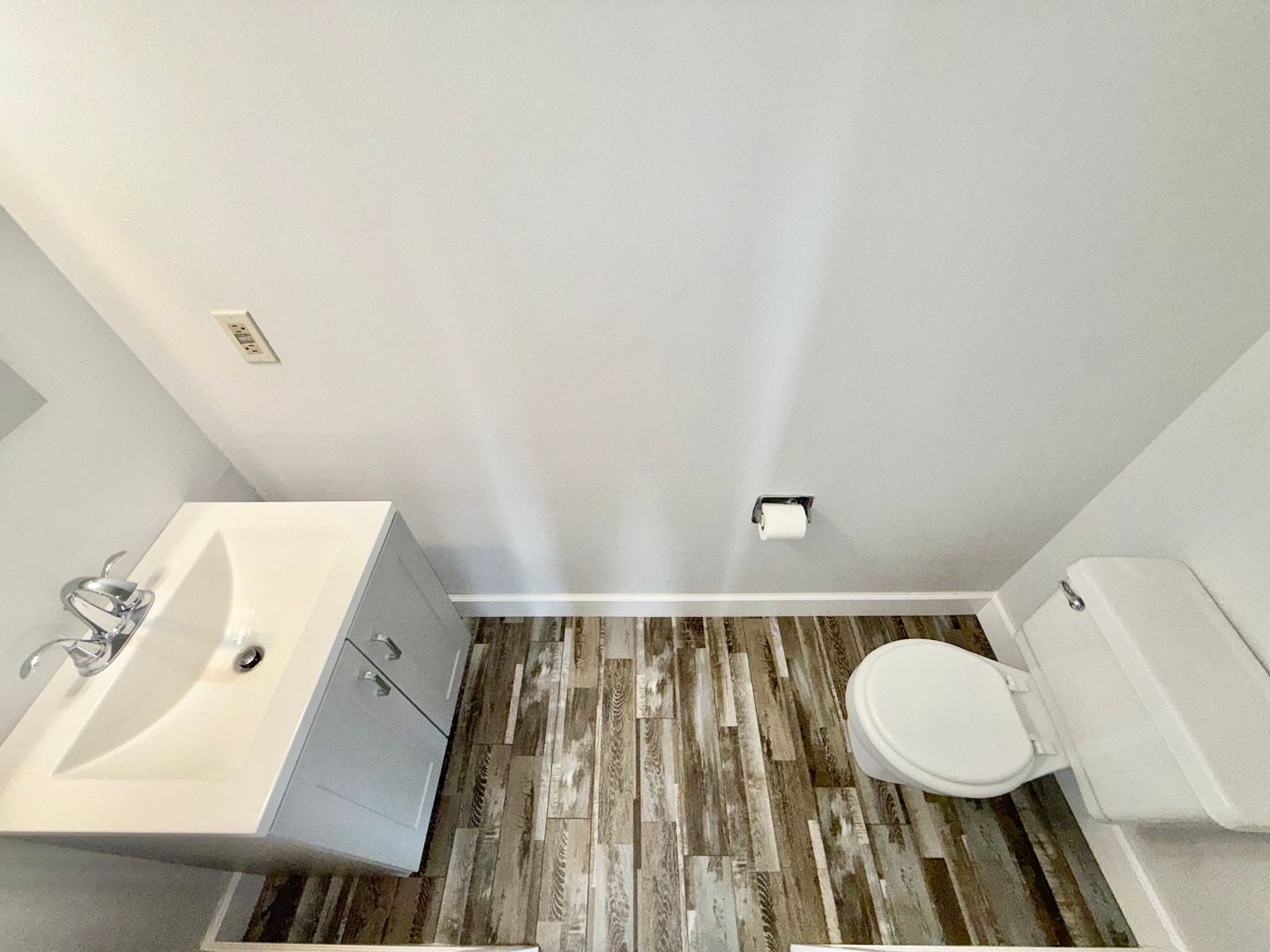 Charming 2 Bedroom Townhome in Briargate with so much new! – photo 5