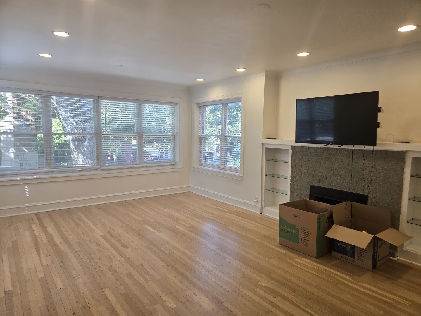 2255 W Huron Avenue – photo 2