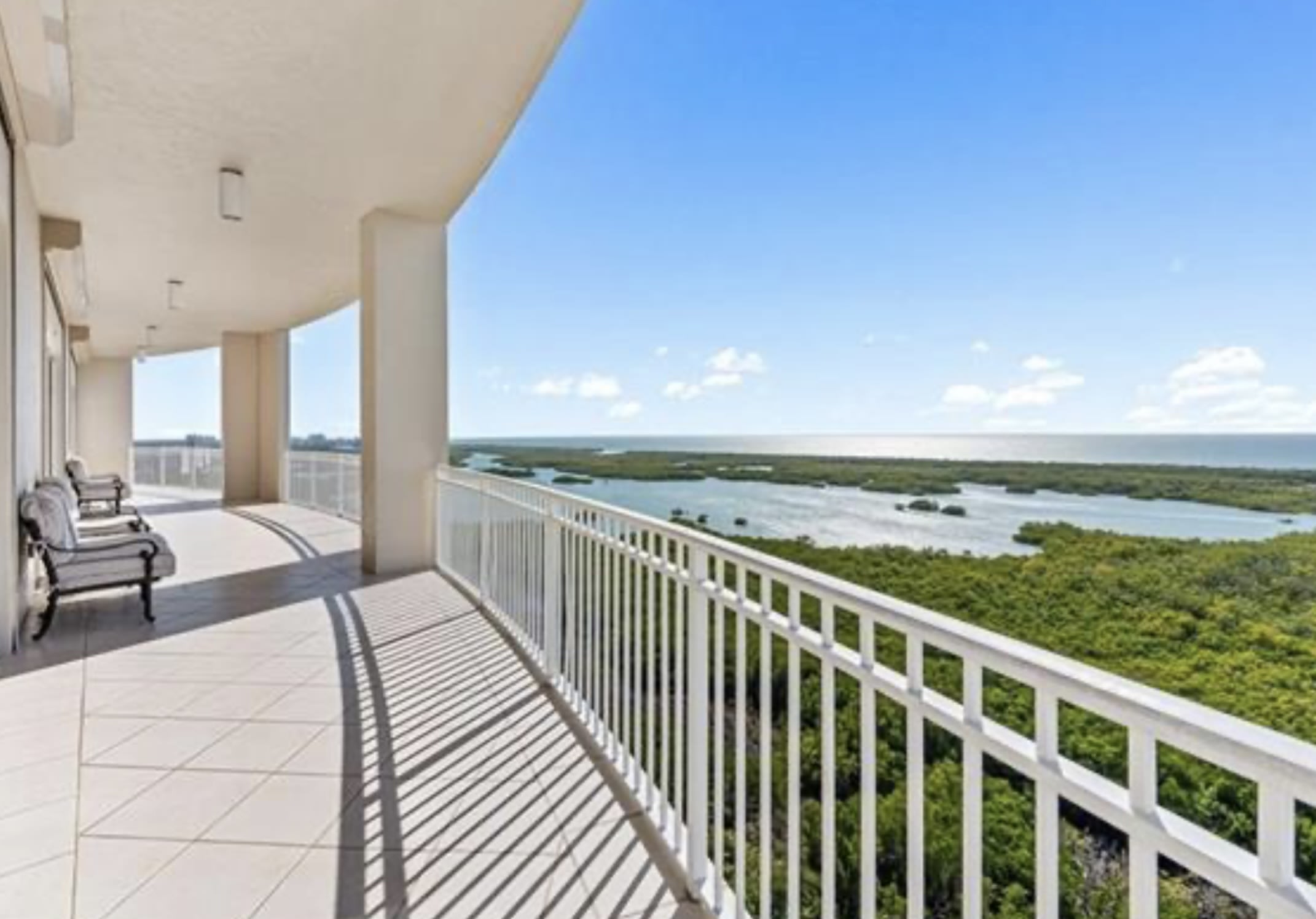 1001 Arbor Lake Dr. – photo 2
