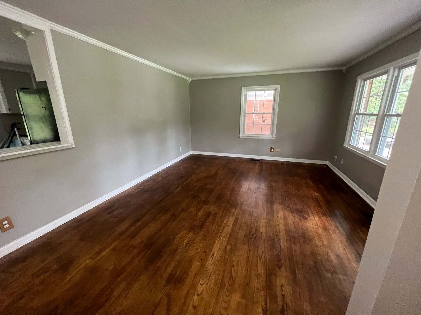 Room in 4 Bedroom Home at Pinedale Dr – photo 5