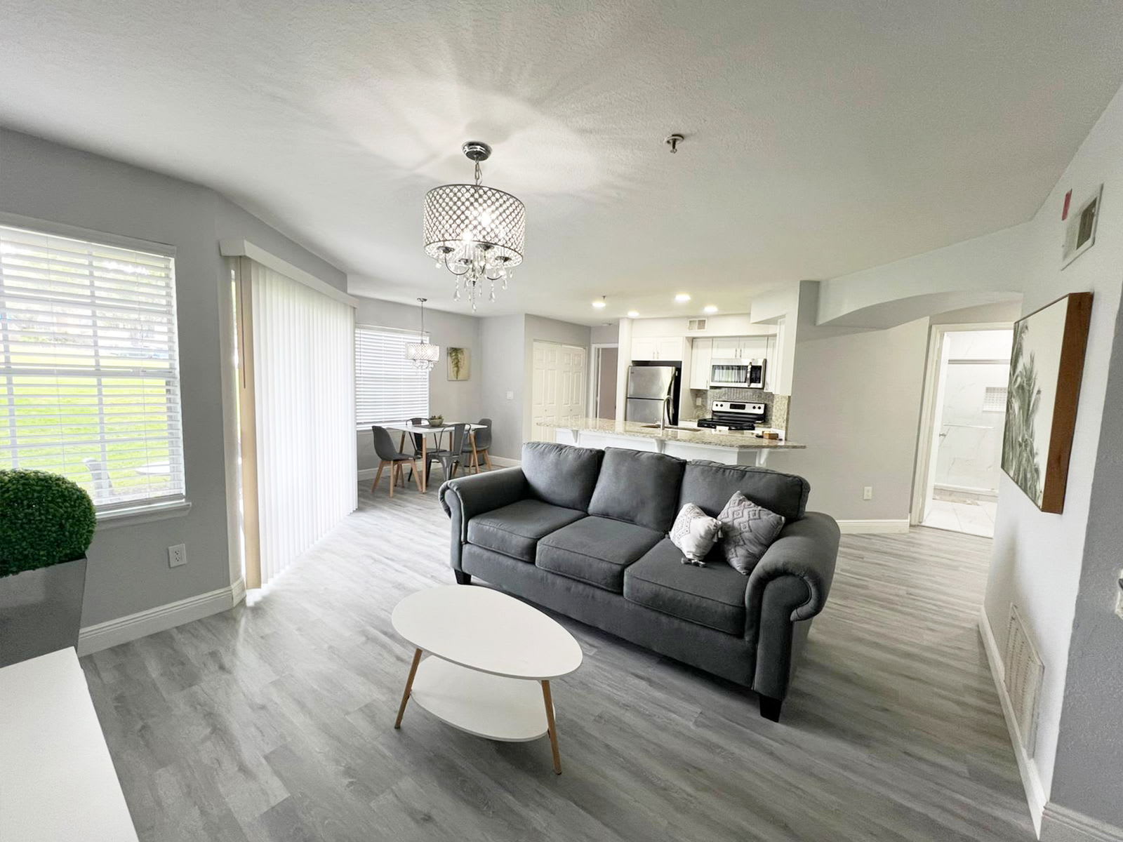 7250 Westpointe Boulevard – photo 1