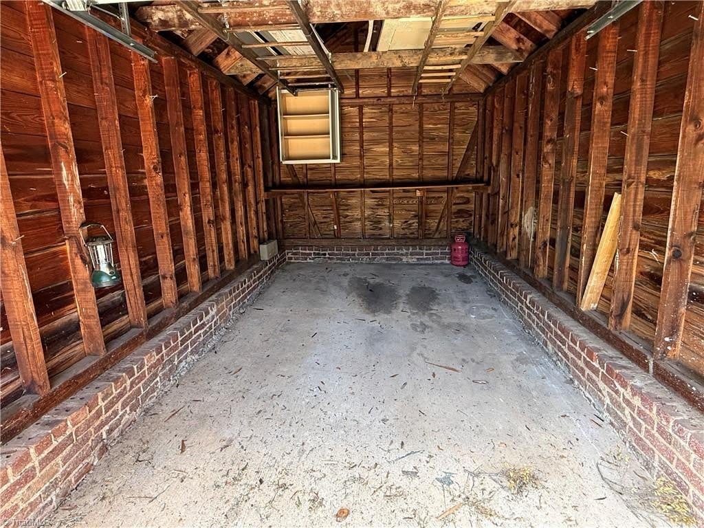 2179 Gaston Street – photo 4