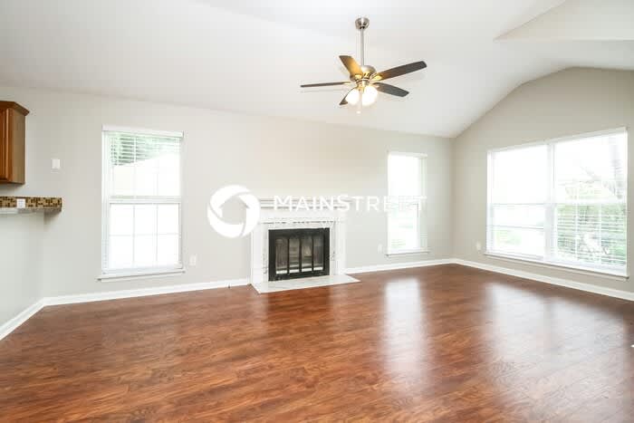818 Carmen Way – photo 3