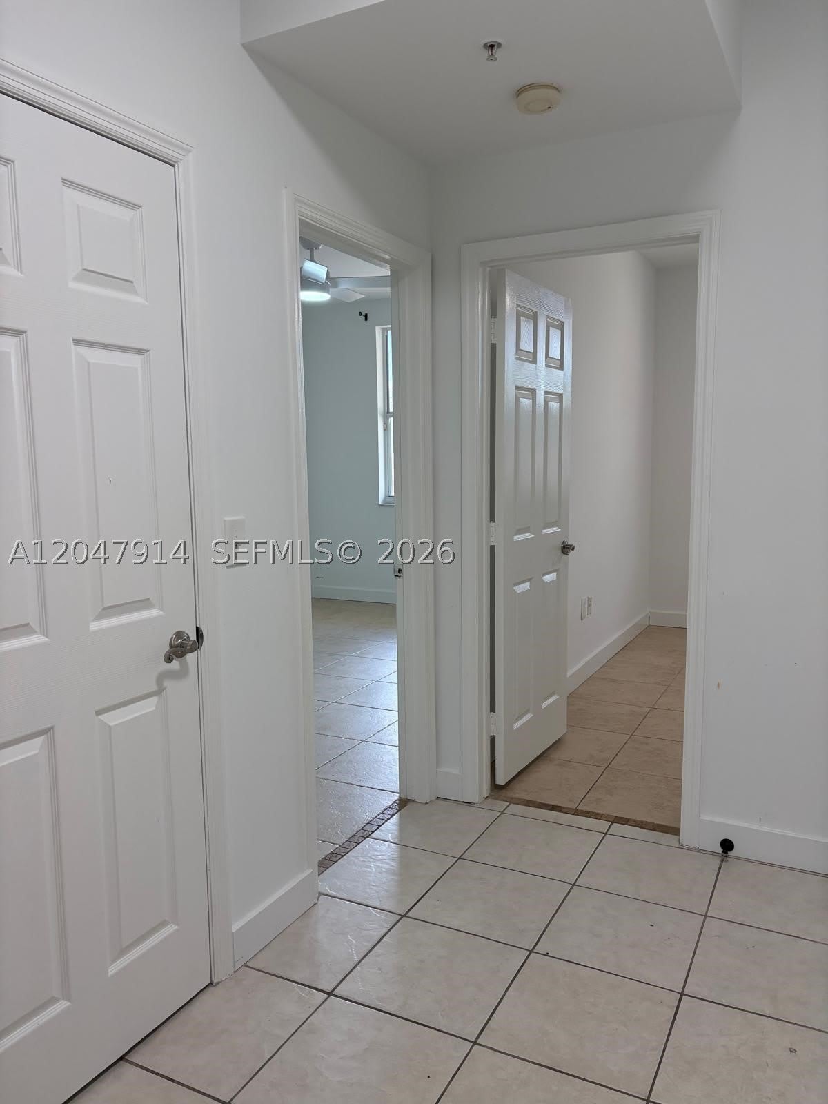 2080 Greenview Shores Blvd – photo 2