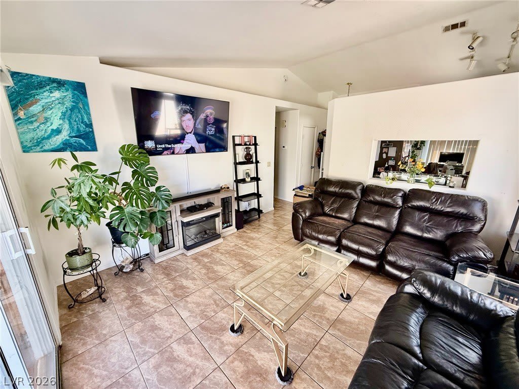 1708 Crystal Chimes Drive – photo 4