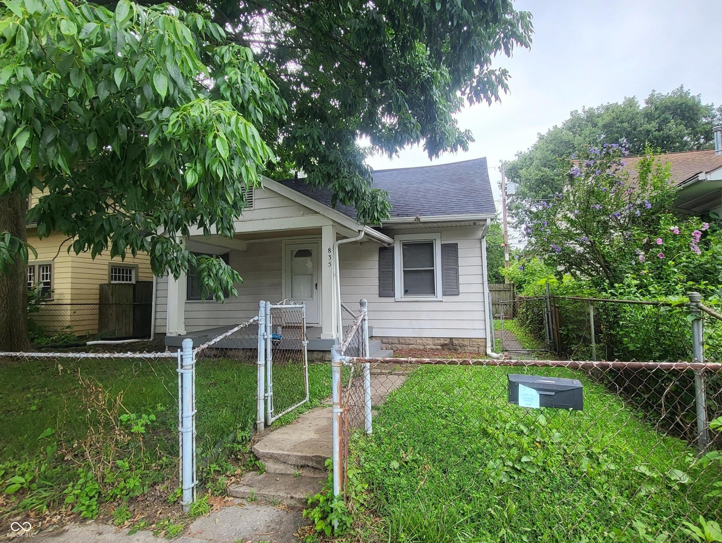 835 Tecumseh Street – photo 2
