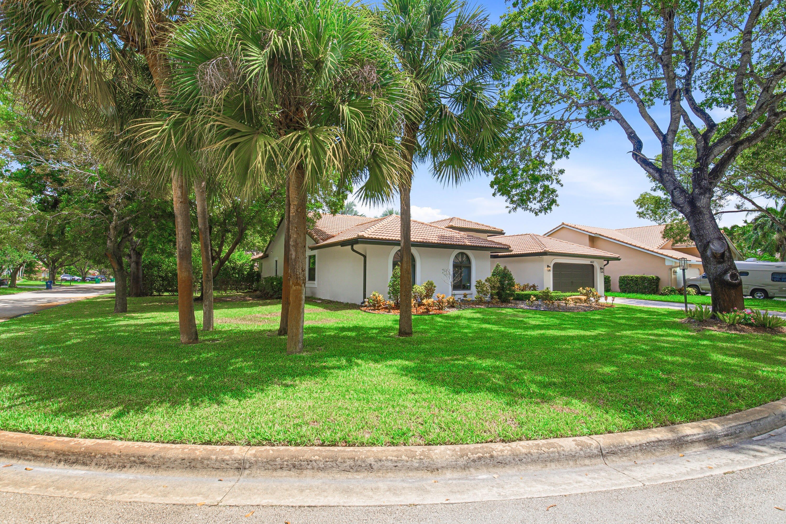 10027 NW 56TH Court – photo 4