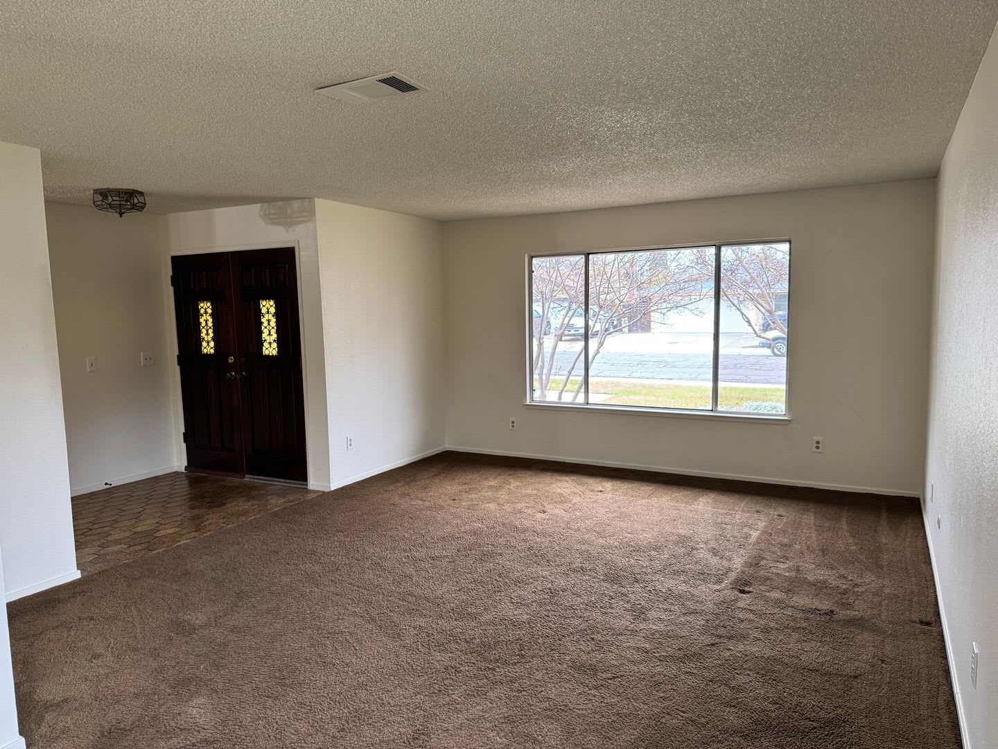 Now Available!! Very Nice Home In South Side Los Banos – photo 3