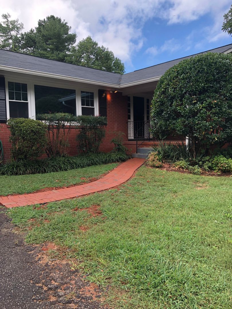 Beautiful newly updated single family home move in ready! – photo 2