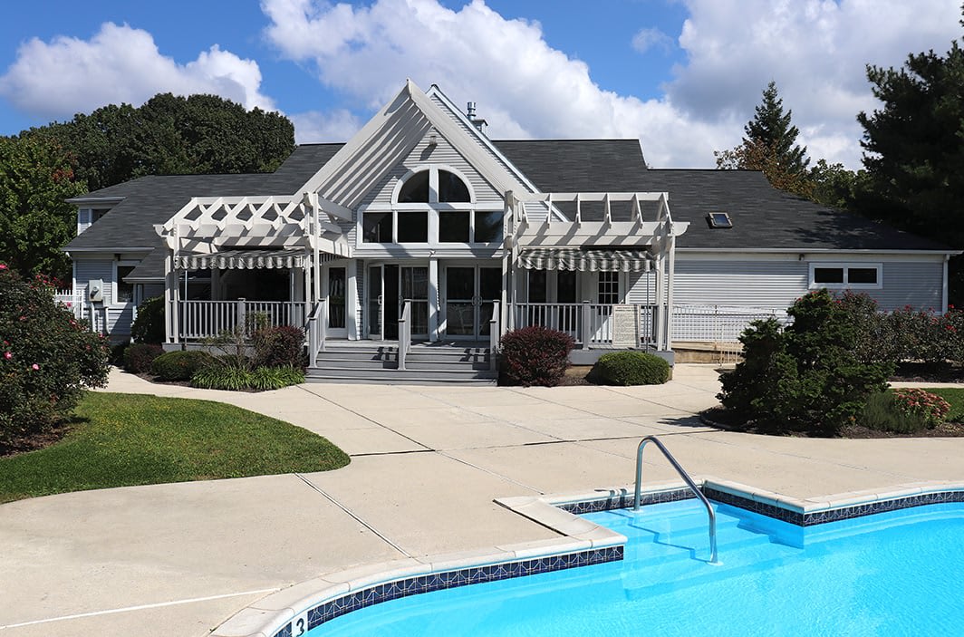 1700 Mountain View Road 10 – photo 2