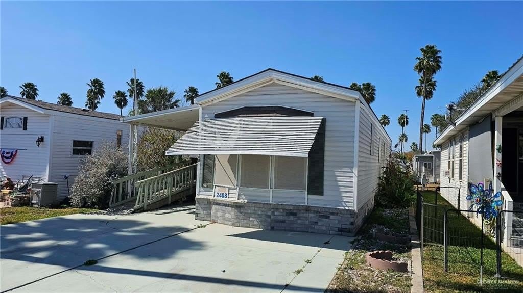 2408 Meadowlark Street – photo 3