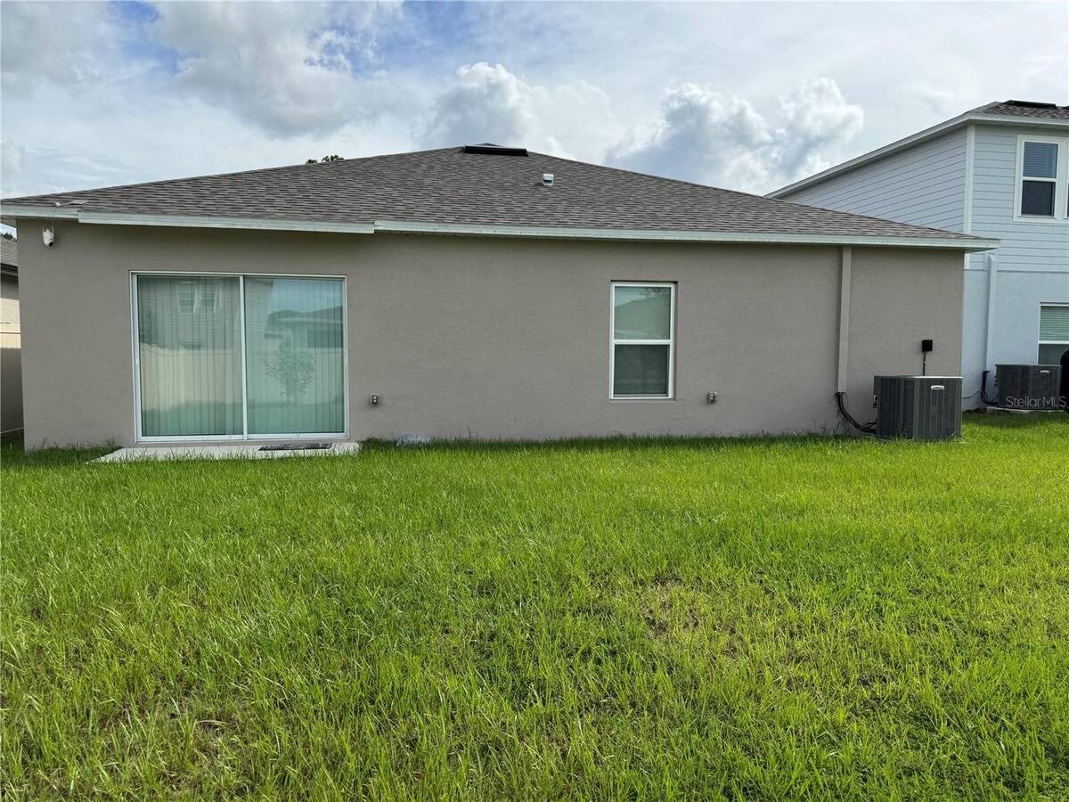 1951 Rosewood Circle – photo 2