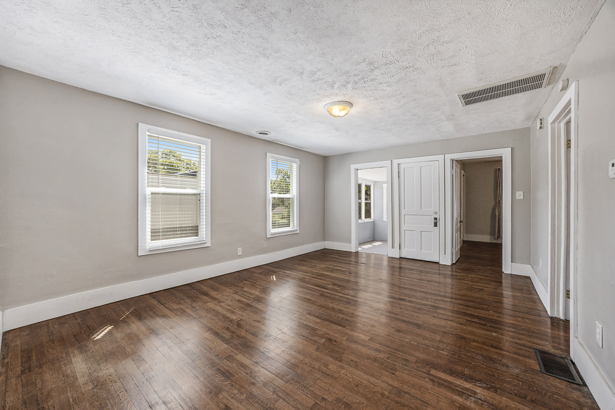812 Mcreynolds Ave NW # 2 – photo 5