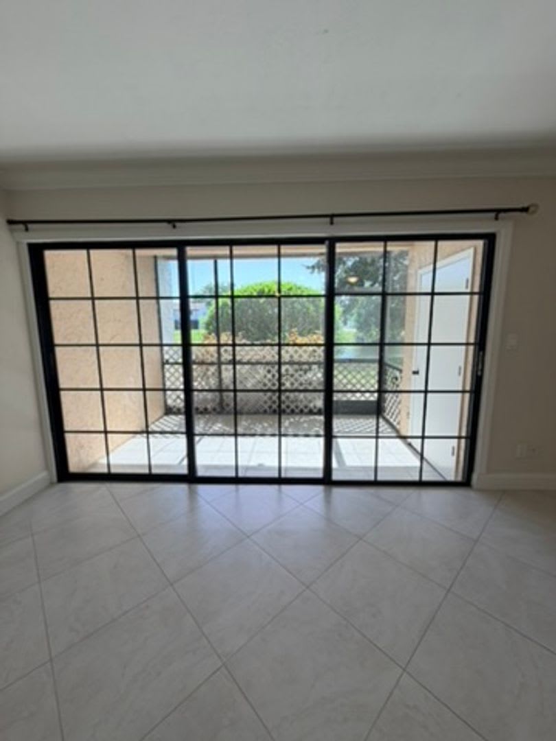 26560 Southern Pines Dr #J-103 – photo 4