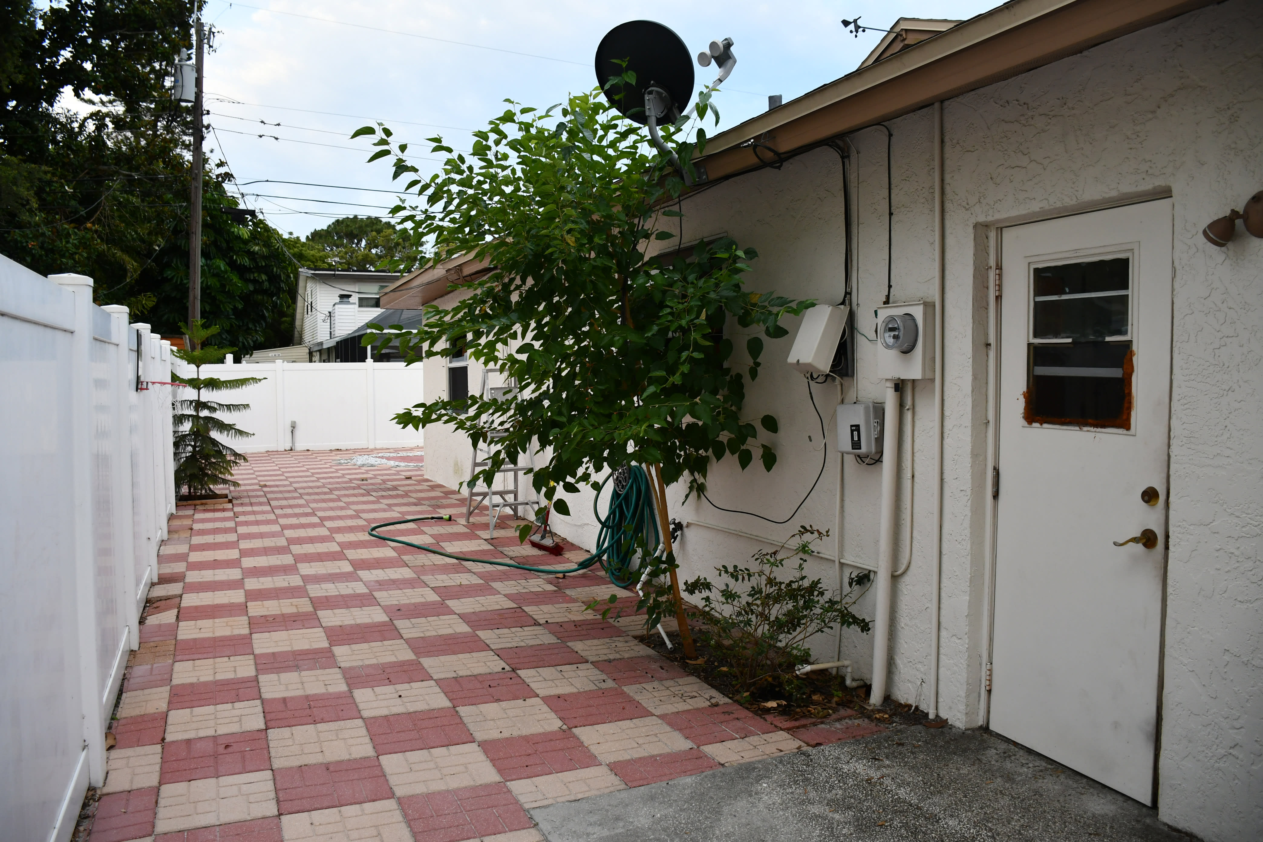 8261 129th Street North – photo 4