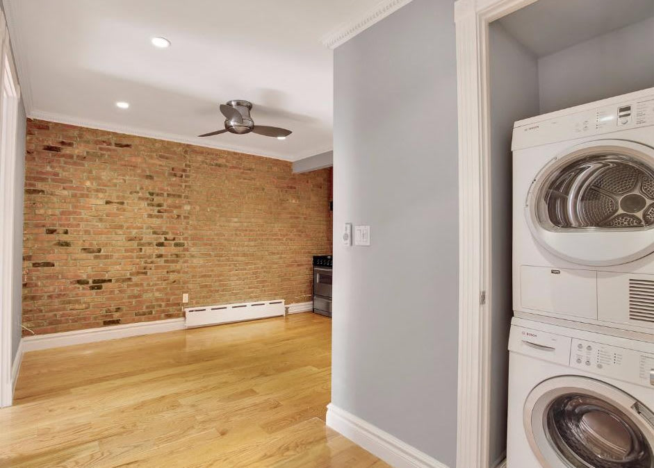 426 E 9th St – photo 2