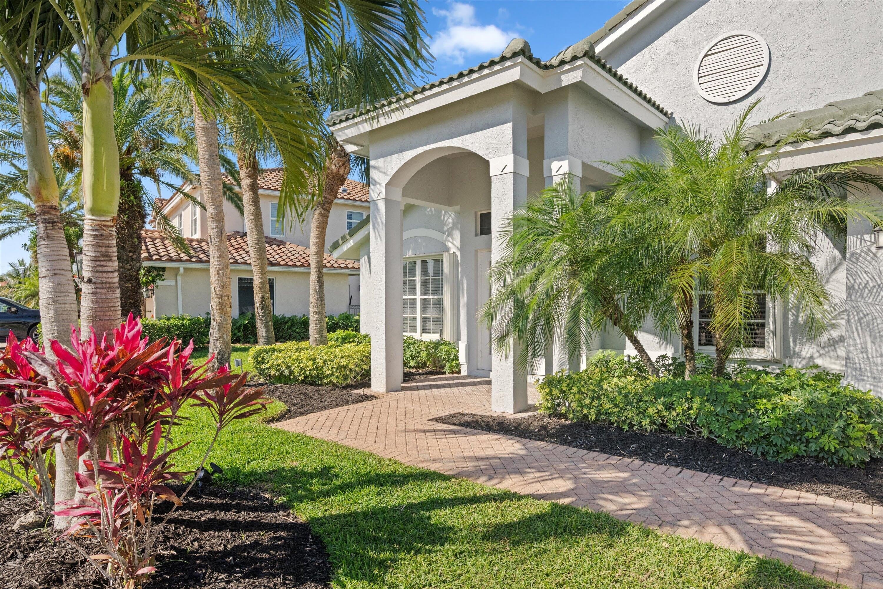 1871 Corsica Drive – photo 2