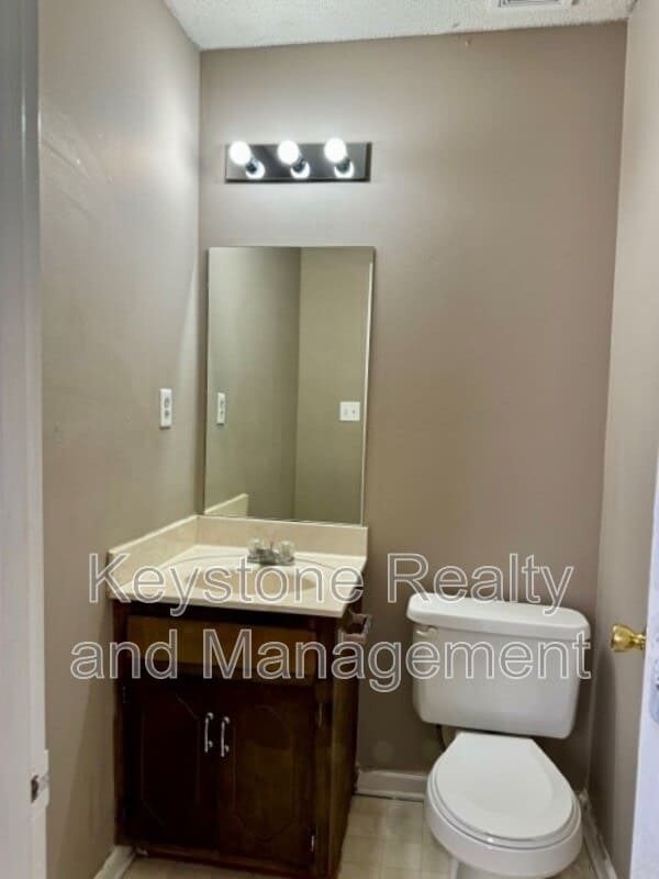 1127 Keith Avenue – photo 5