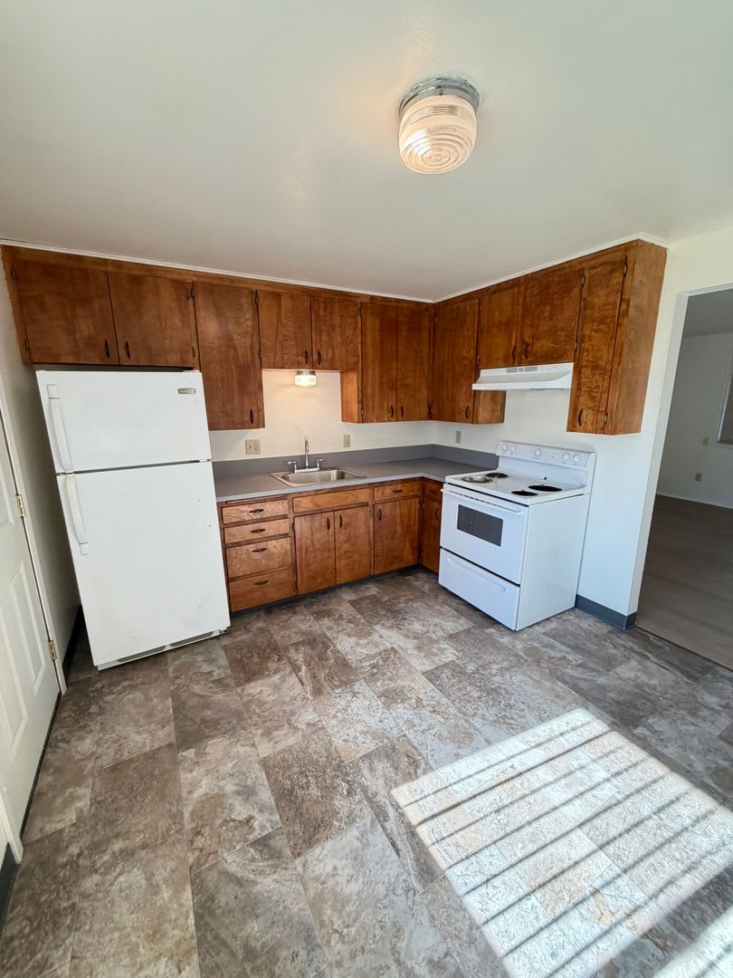 62 H Street – photo 3
