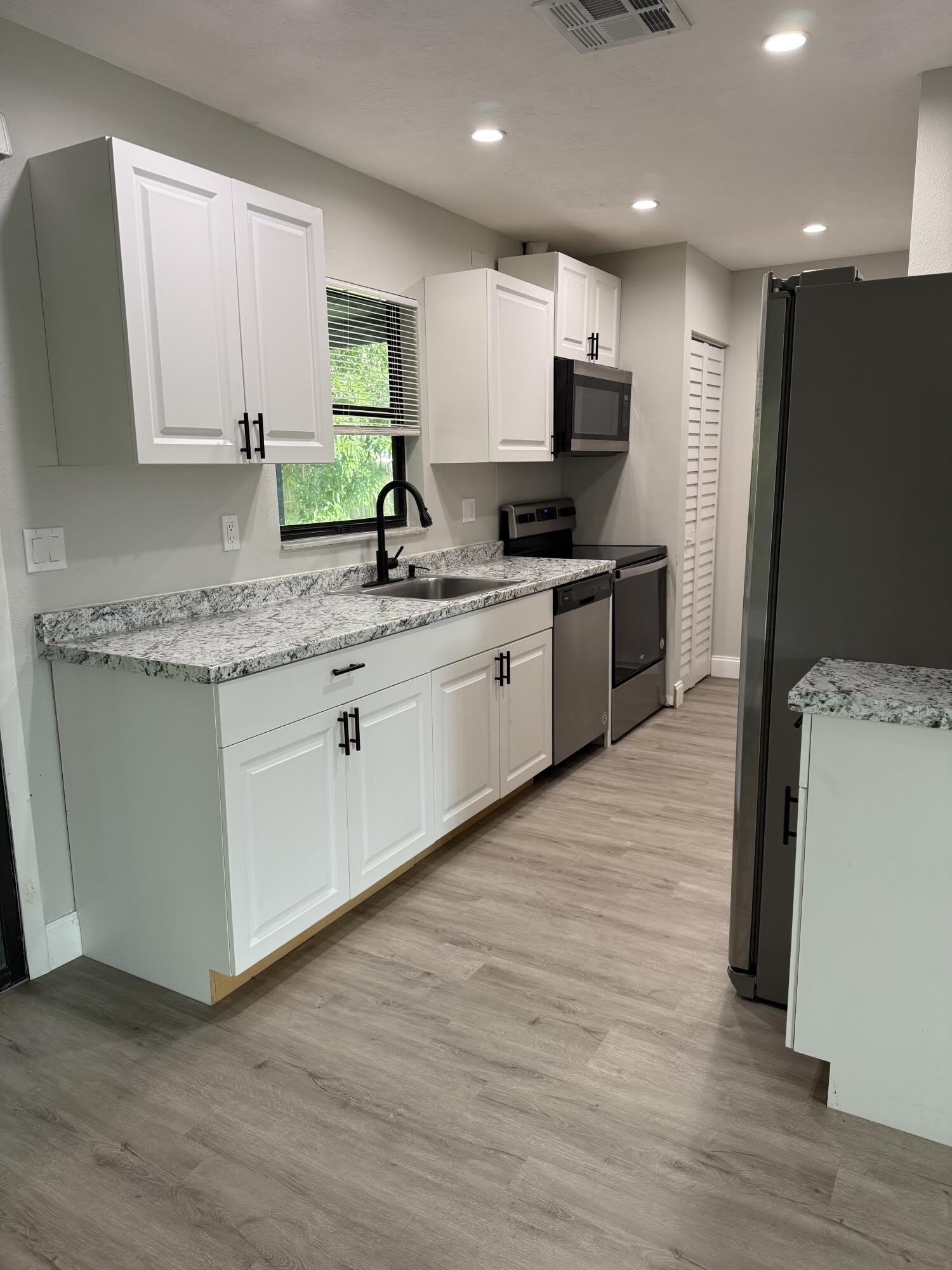 1931 SW Beekman Street – photo 2