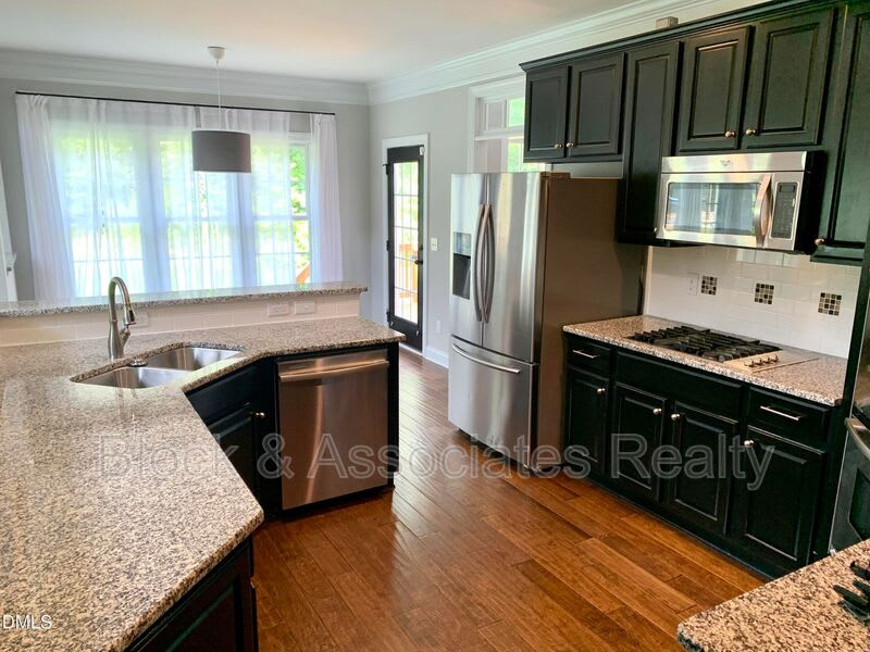 5013 Kettle Creek Way – photo 4