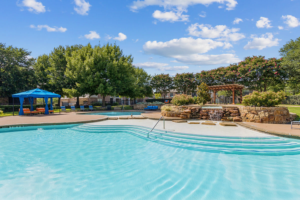 Enclave on Golden Triangle Apartments – photo 1