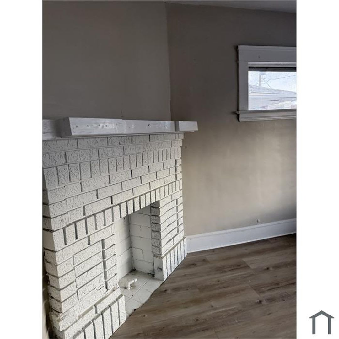 11903 Fairport Ave – photo 4