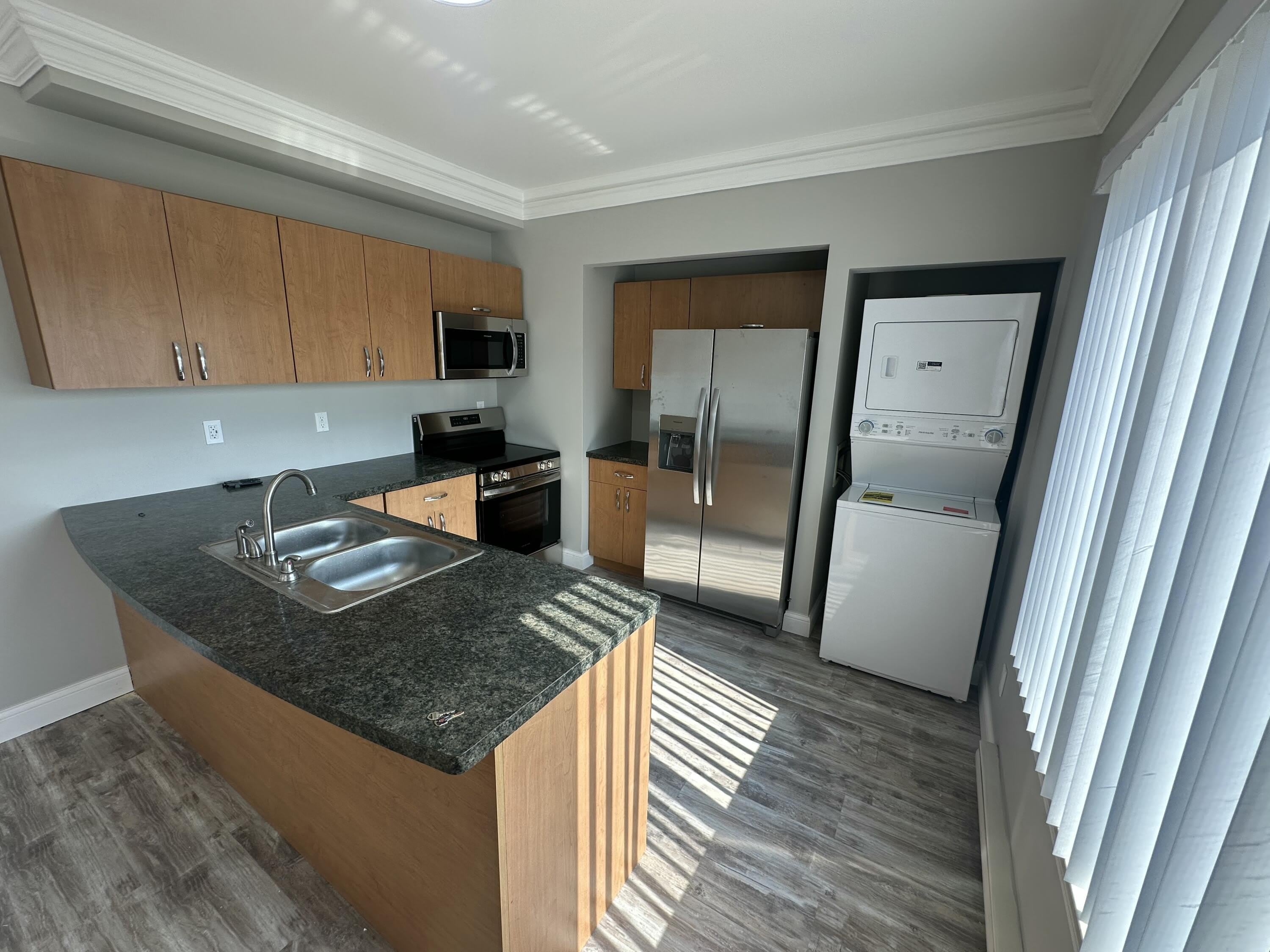 17161 Telegraph Road – photo 2