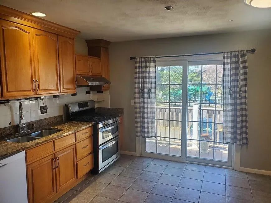 5269 Washington St. – photo 2