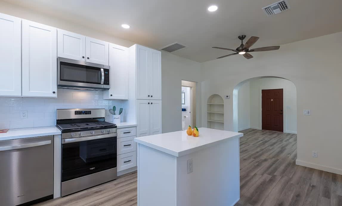 2646 East 5th Street – photo 5