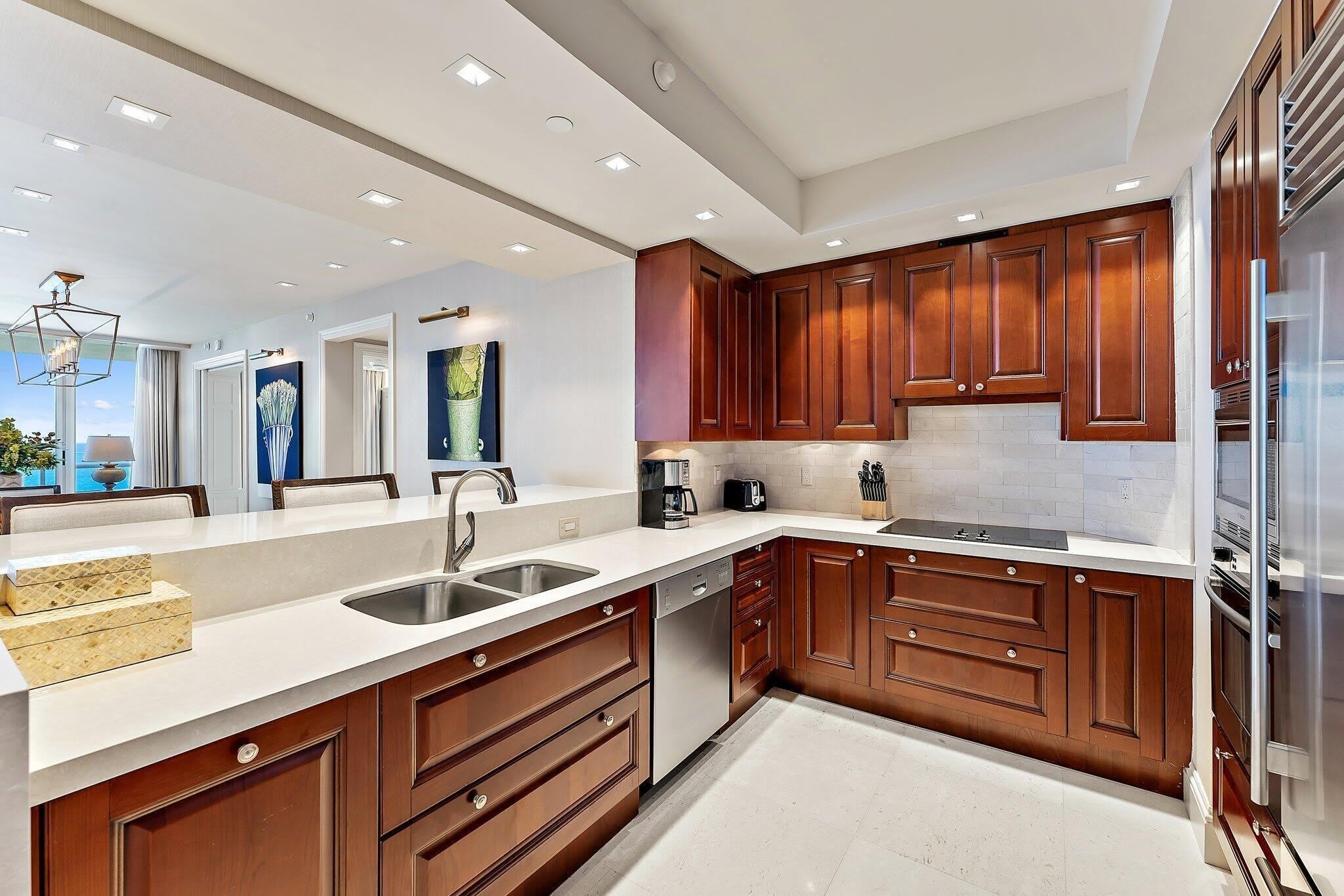 2700 N Ocean Drive – photo 2