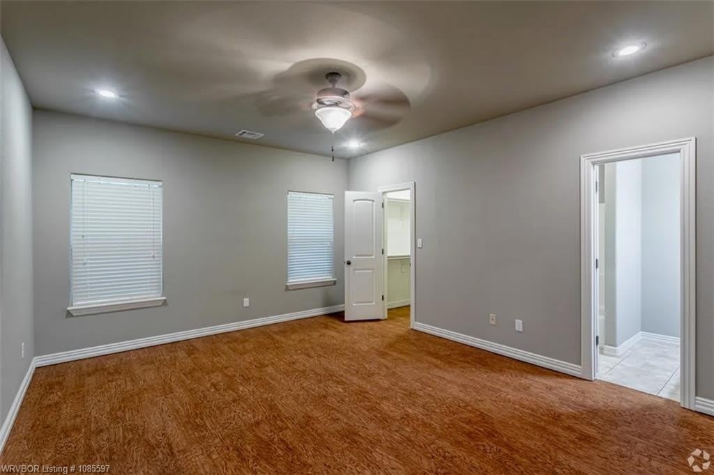 1415 S Willowbrook CIR – photo 4