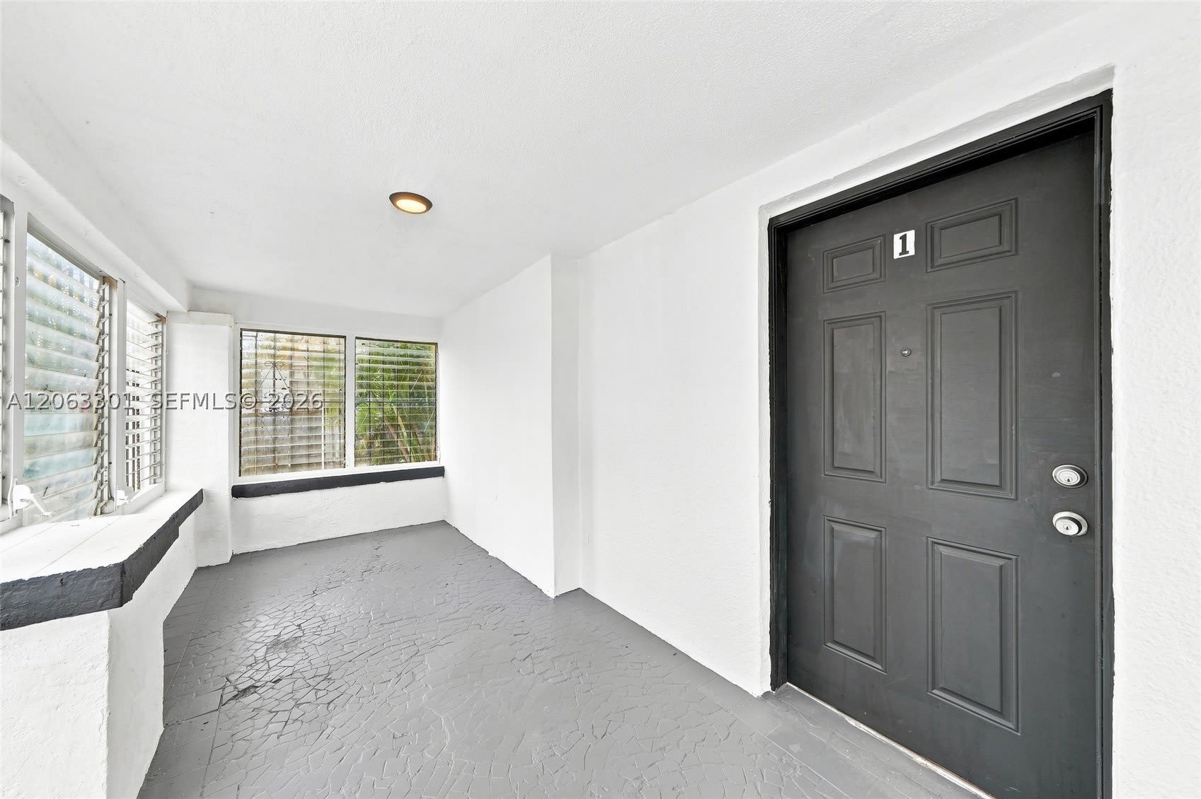 128 NW 9th Ave – photo 5