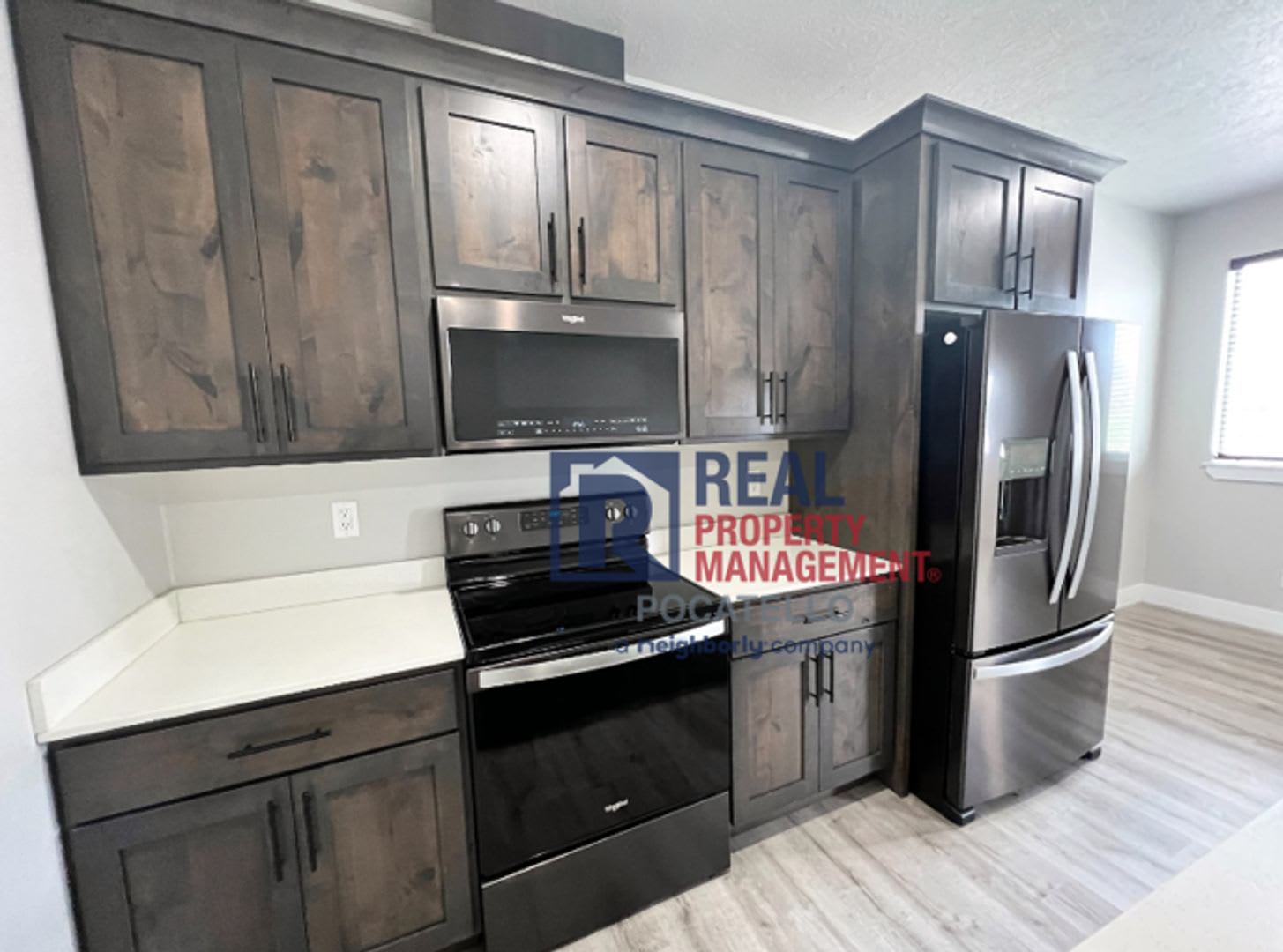 3 Bedroom 2.5 Bathroom Town Home – photo 3