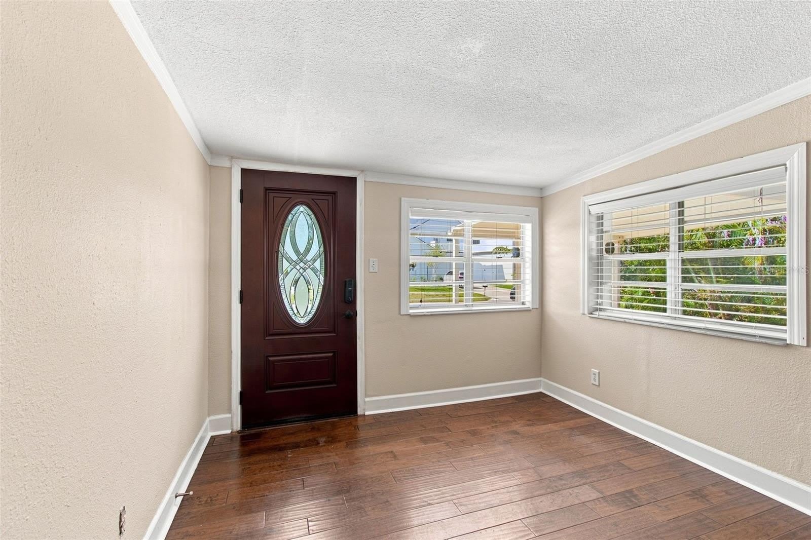 805 W BRADDOCK Street – photo 3