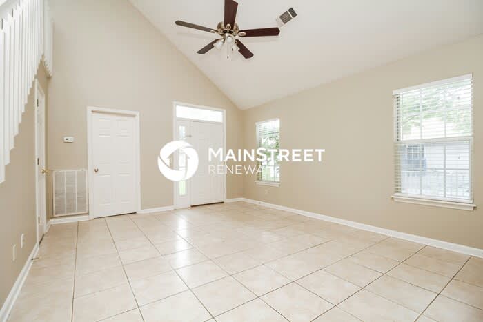 4424 Stoneview Drive – photo 2